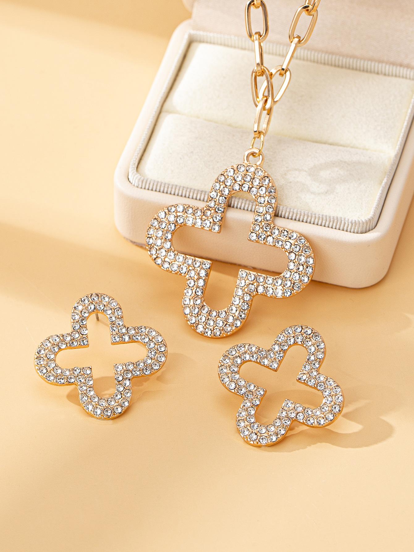 Fashion Diamond Flowers, Four Leaf Clover, Bow Earrings Necklace Set Versatile Jewelry