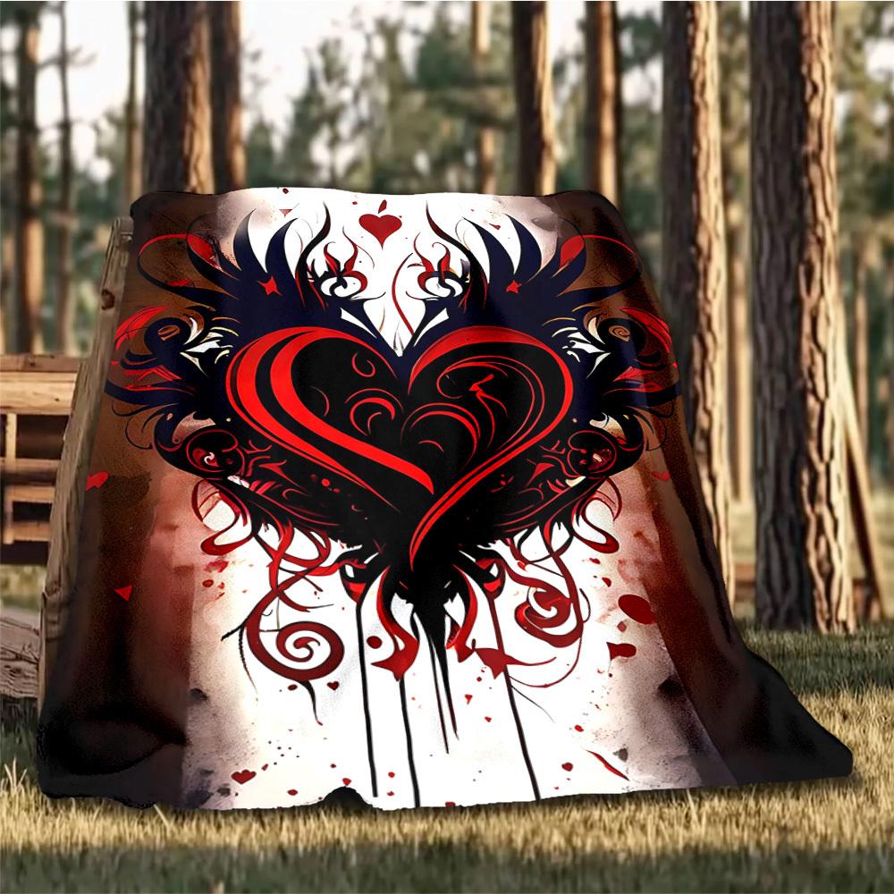1pc Heart Design Outdoor Flannel Blanket Soft All Season Polyester Throw , Perfect for Picnics & Travel , Picnic Accessory