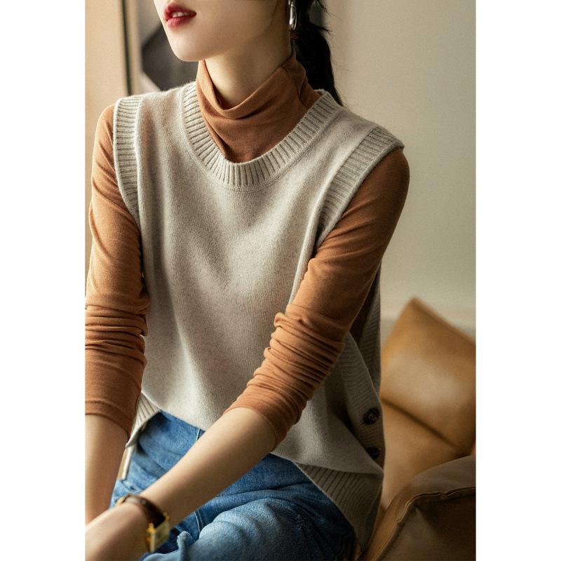2025 Autumn/Winter Retro Women's Layered Knit Vest Top