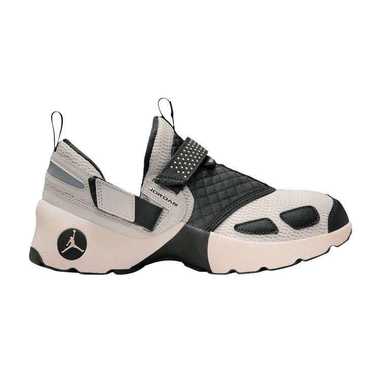 

Air Jordan Jordan Trunner LX Светло-орехово-коричневый Женские кроссовки Кремовый Черный HQ2164-102 38