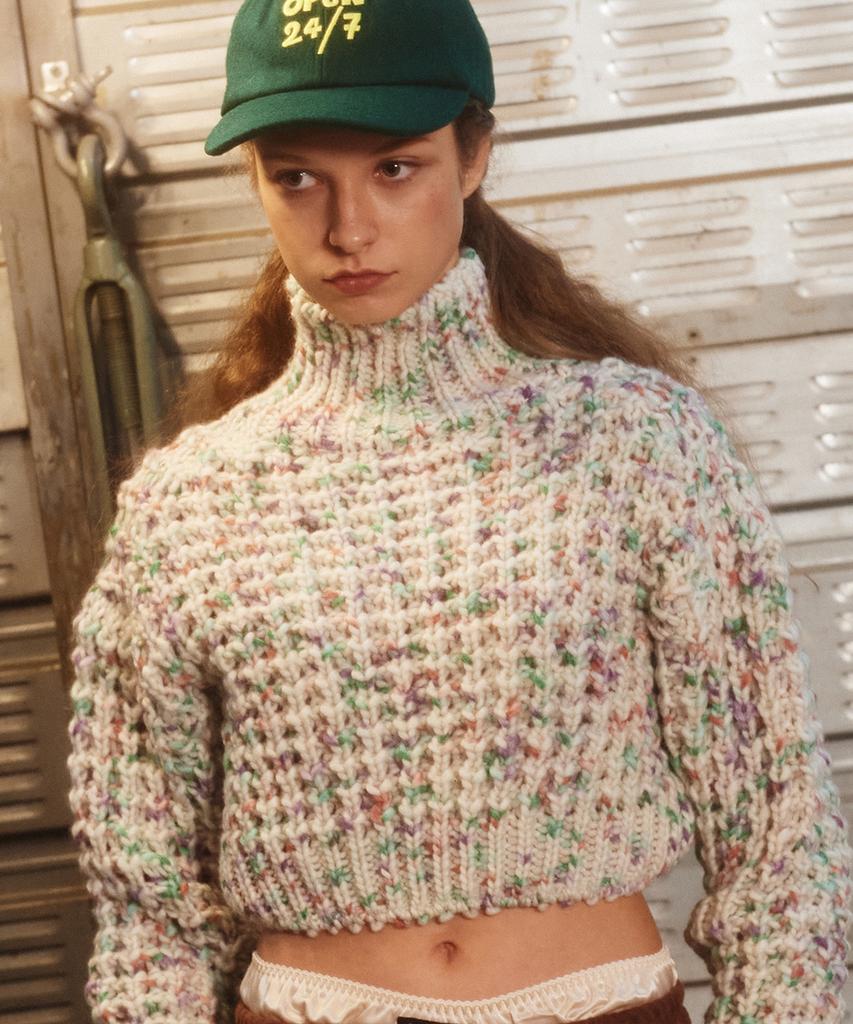 GREENBUTTER Premium Yarn Candy Turtleneck (Ivory)