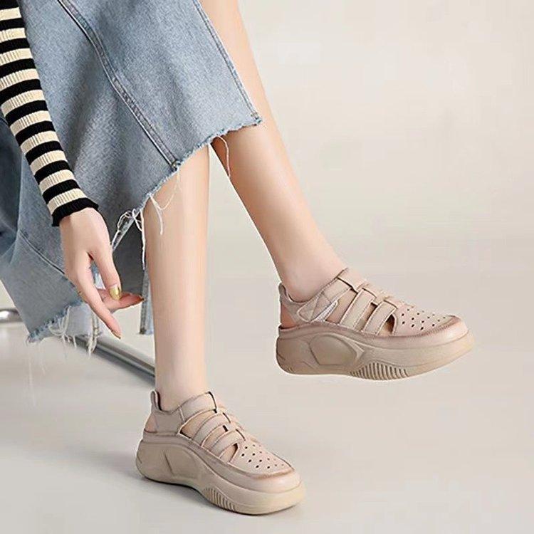 2025 Summer New Roman Shoes Fashion Platform Casual Sports Sandals Women's Bag Head Hollow Versatile Hole Shoes