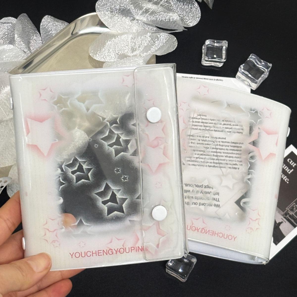 

Кольцевой скоросшиватель серии M5: Высокопрозрачный ПВХ журнал, трехсекционный мини-фотоальбом и держатель для карточек для наблюдения за звездами