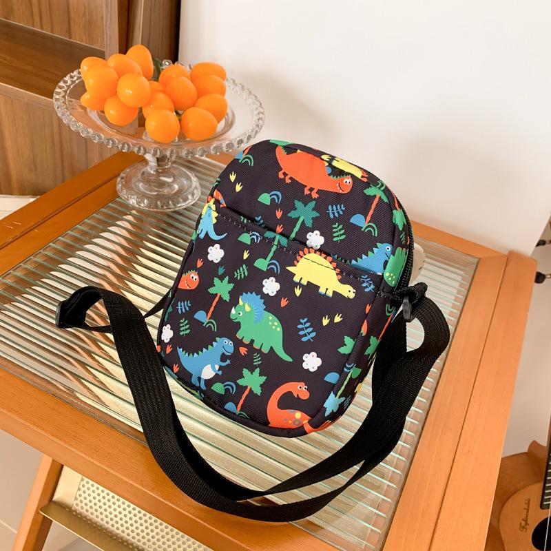 

Новая сумка-мессенджер с принтом динозавра для мобильного телефона, симпатичная мультяшная сумка для хранения, повседневная цветная сумка-мессенджер через плечо one size fits all чёрный