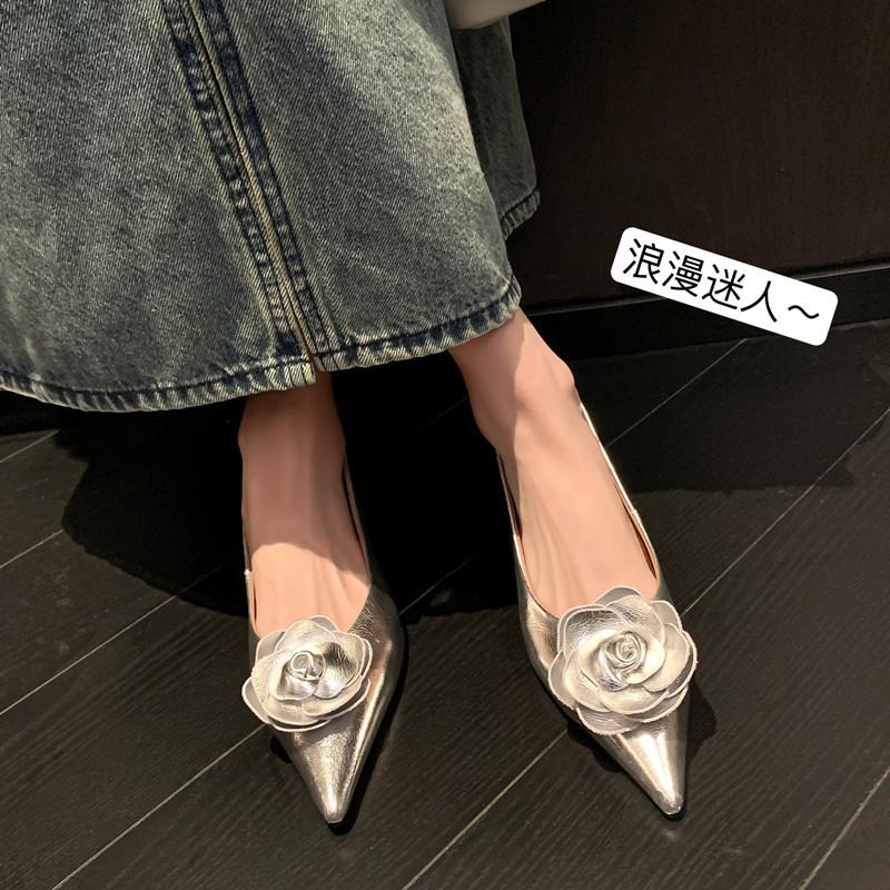 Champagne Rose~ Spring 2025 Pointed Head Shallow Mouth Medium Heel Temperament Celebrity French Kitten Heel Single Shoe Woman