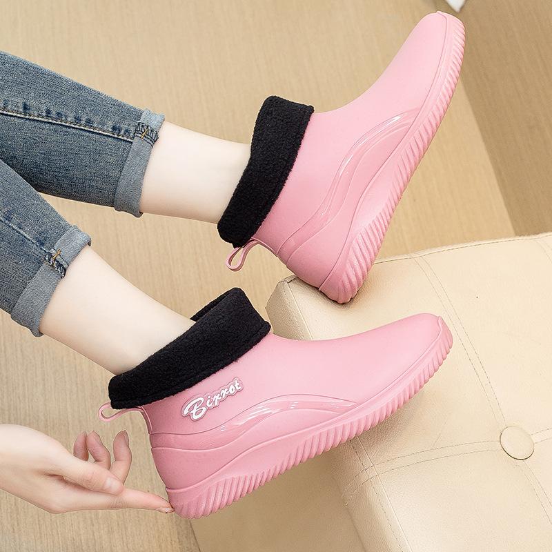 2025 short tube fashion rain shoes men, non-slip shoes low-top outdoor car wash waterproof shoes lightweight