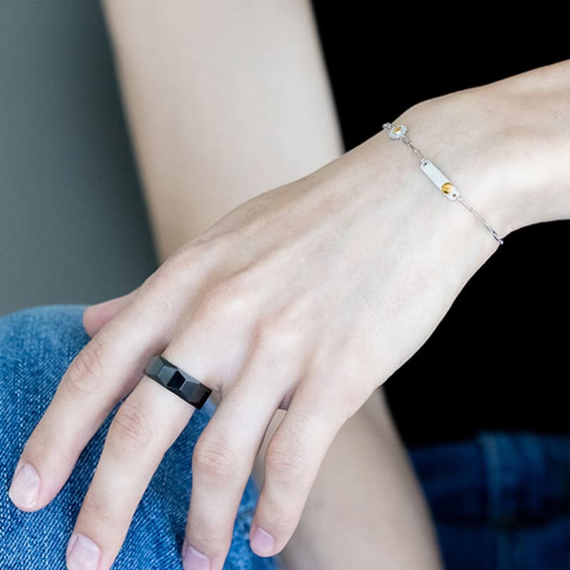 BE/GINS Black 4-Sided Cut Ceramic Ring