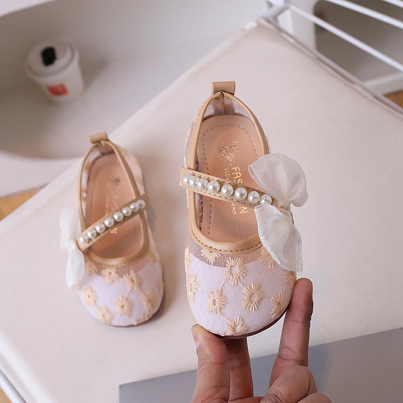 Kids Floral Embroidery Pearl Bow Decor Mary Jane Shoes 23 абрикосовый