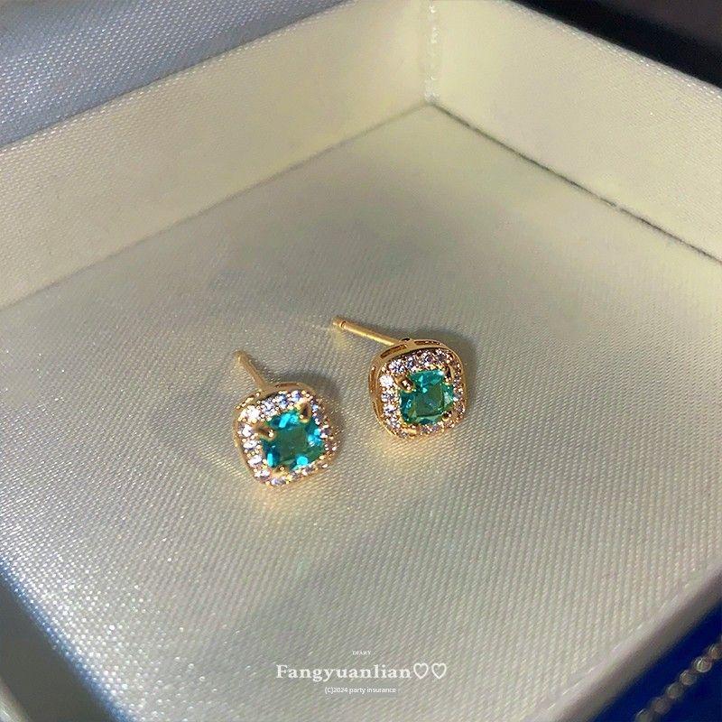 

No Need to Take off ~ Super Flash Small Square Diamond Zircon Stud Earrings for Women Accessible Luxury Fancy Delicate Earrings 2025 New Earrings Green square diamond earrings-Silver Needle