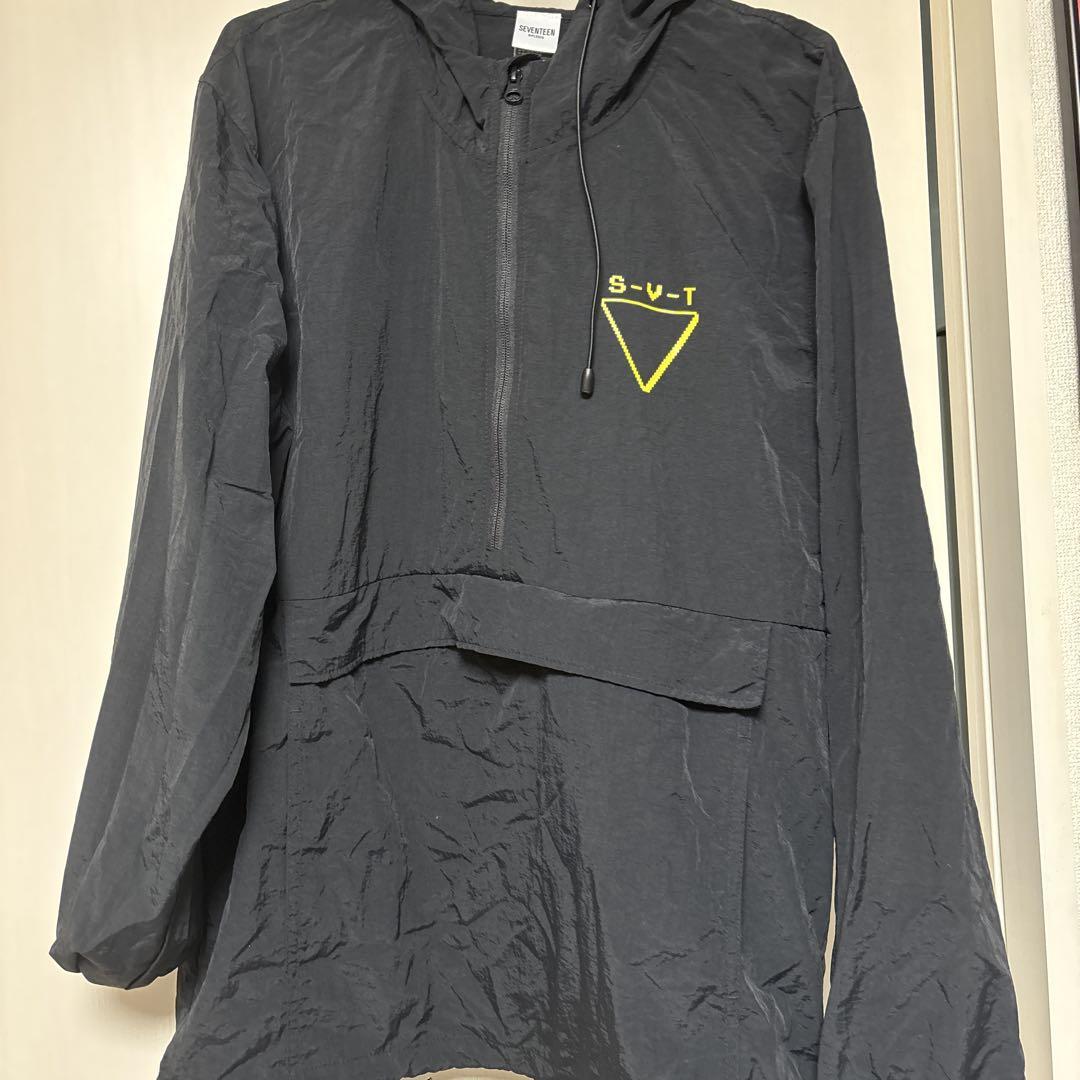 

[Б/У] нейлоновая куртка SEVENTEEN