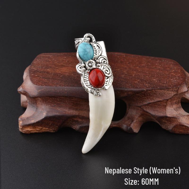 Wolf Fang Pendant: Domineering Amulet & Gift for Men & Women