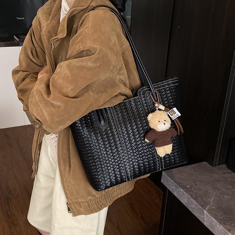 Large-capacity Retro Tote Bag, High-end Woven Pattern Single-shoulder Bag for Women