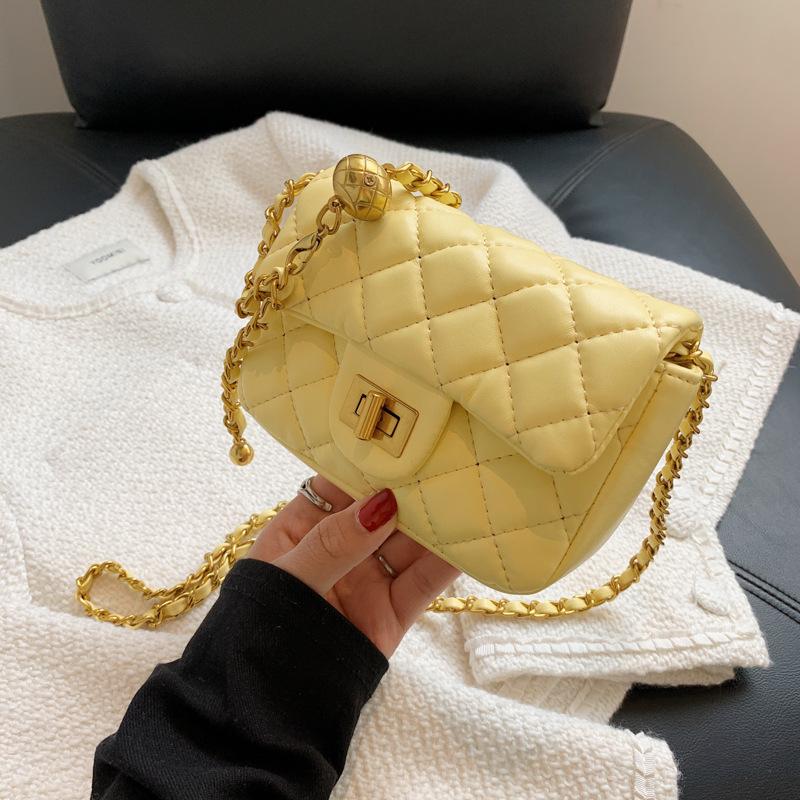 Rhombus Embroidery Thread Small Bag Women's 2025 New Foreign Trend Versatile Chain Messenger Bag Fashion Shoulder Small Square Bag