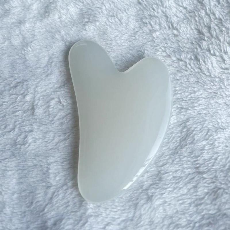 Resin Heart-Shaped Massage Scraping Tablets for Full Body and Meridian Therapy