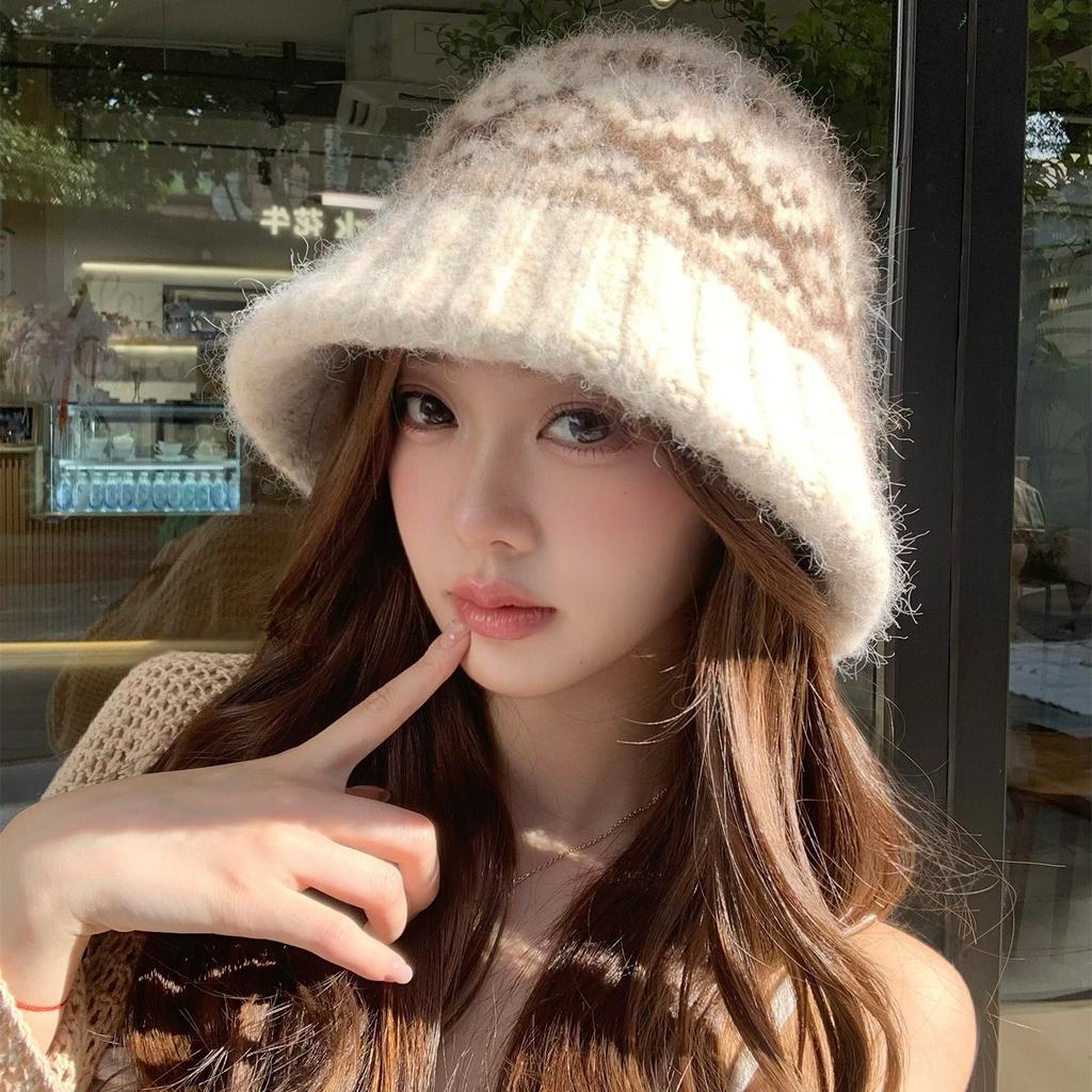Fair Island Style Retro Knitted Bucket Hat Female Warm Ethnic Style Big Head Circumference Showing Face Small Wool Hat Tide