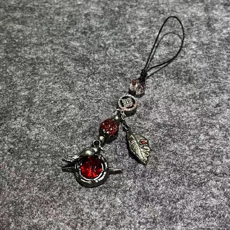 Sturdy Alloy Crow Phone Keychain Accessory Phone Lanyard Tailored For Goth Fan And Modern Fashion Aficionados