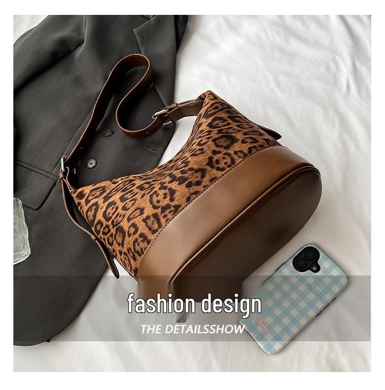 Women's Trendy Crossbody Autumn/Winter Bucket Bag
