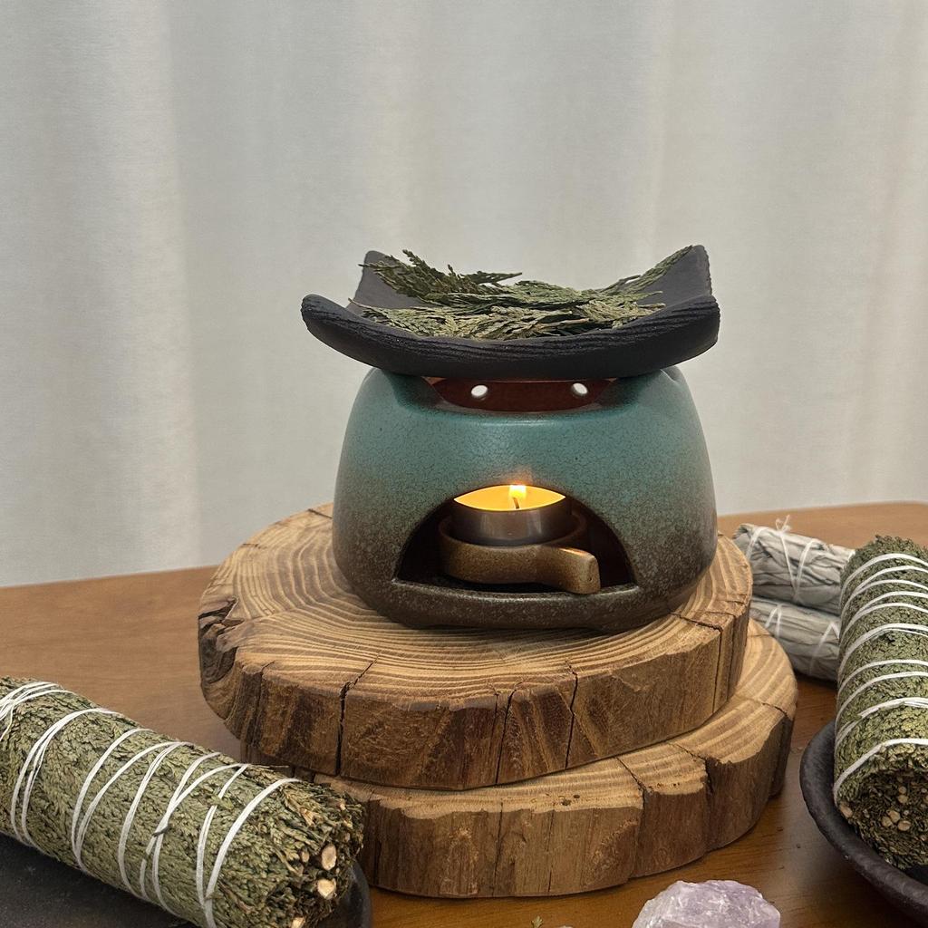Handmade Retro Japanese Coarse Pottery Incense Burner and Tea Diffuser with Dry-Fire Cedar Baking Function