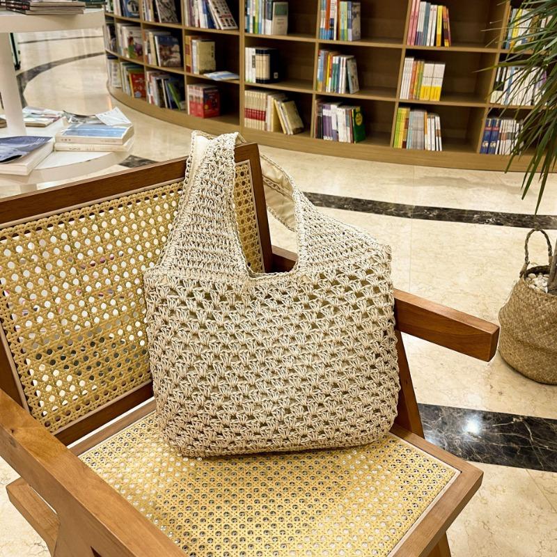 New seaside leisure vacation shoulder bag casual simple trend underarm straw reticulated woven beach bag