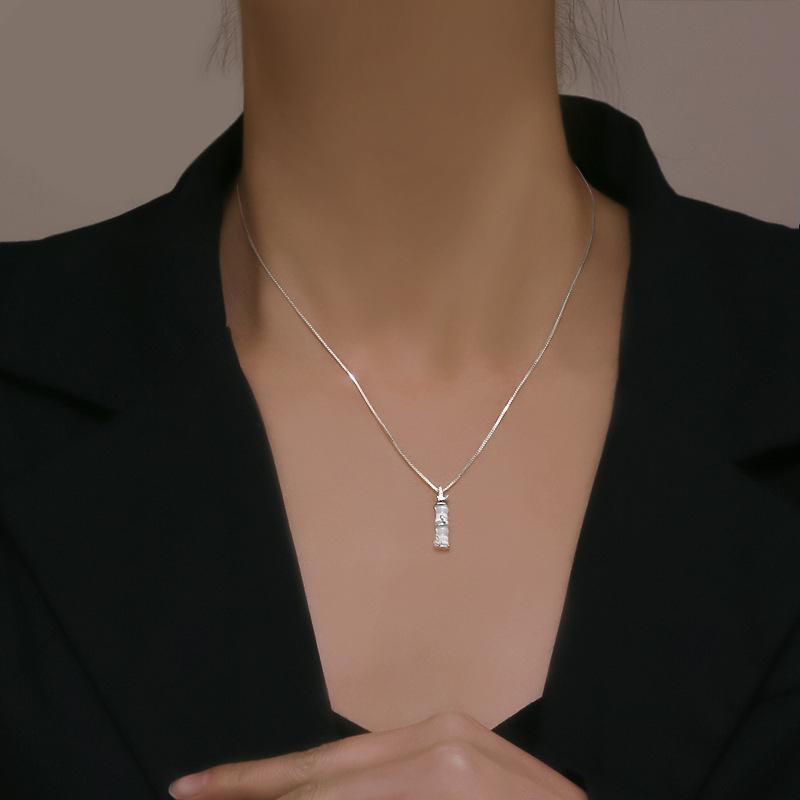 Bambus-Halskette für Damen mit Nischen-Design, schlichtes Temperament, modische Katzenaugen-Schlüsselbeinkette