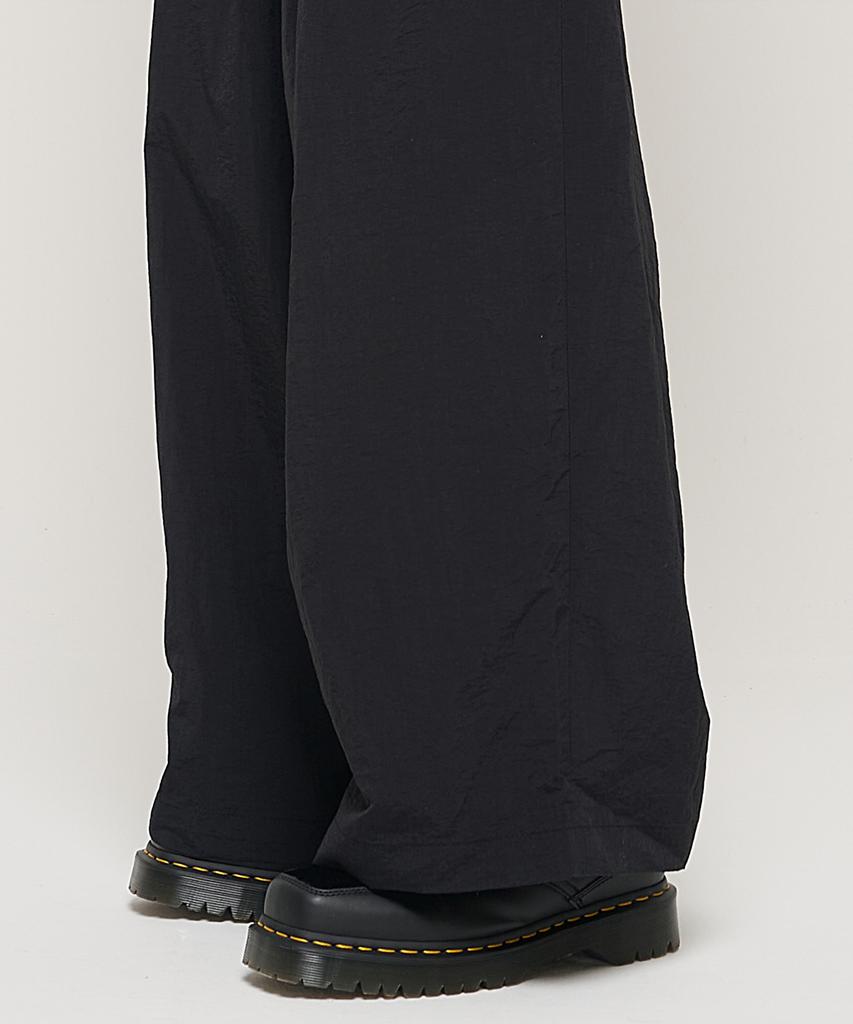 CARGOBROS Wide Nylon Belted Elastic Pants (Black)