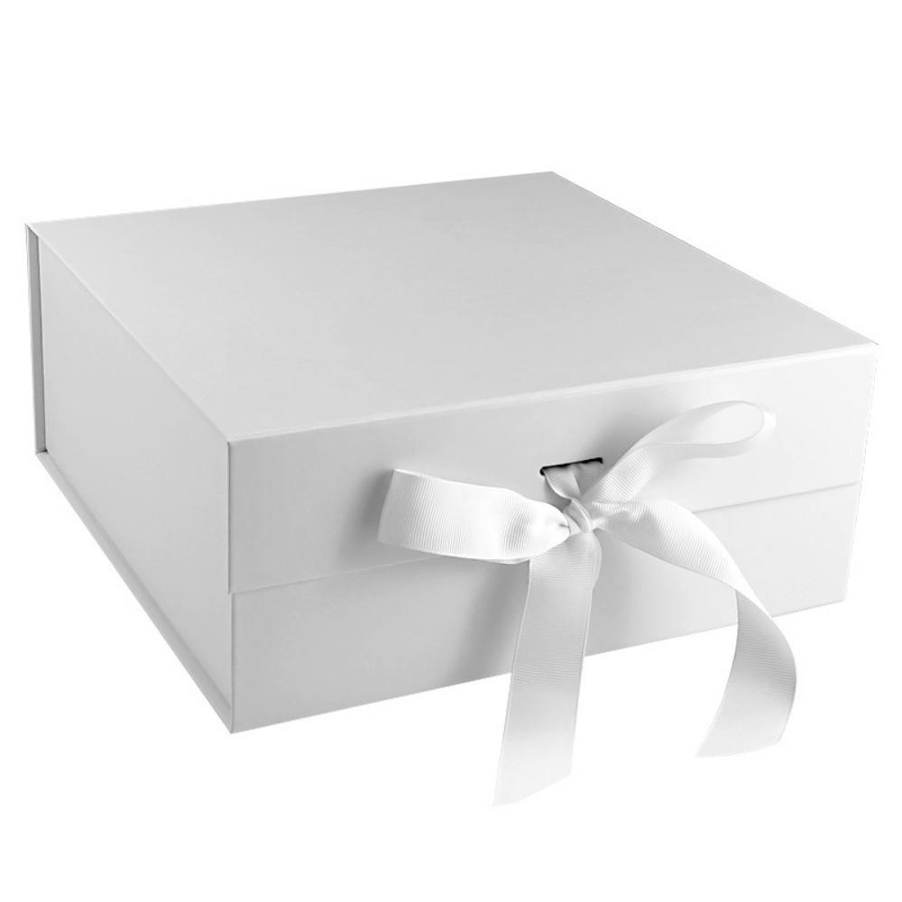 

1 шт. Средние подарочные коробки с лентой и крышками, коробки для угощений, подарочная упаковочная коробка для свадеб, дней рождения, Дня святого Валентина, годовщины, предложения руки и сердца подружкам невесты 1pc 20*20*8cm белый