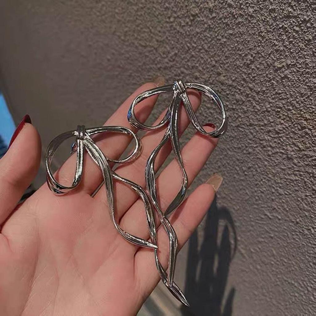 Schleifenförmiger Hängeohrring Einfache Linie Metallohrringe Schleifenknoten Anhänger Ohrschmuck Vielseitige Ohrverzierungen für den täglichen Gebrauch
