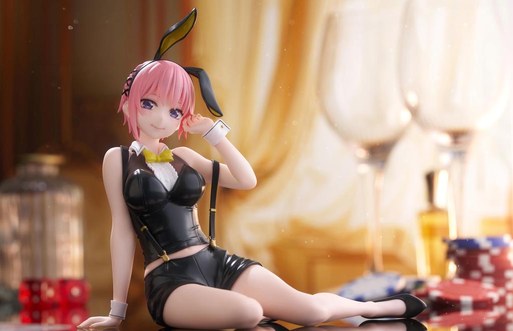 Taito The Quintessential Quintuplets Desktop Cute Figure Nakano Ichika (Bunny Ver.)