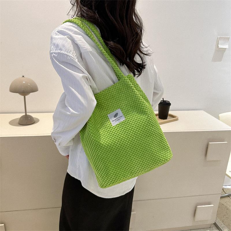 2025 spring new tote extra large bag versatile fashion letter shoulder handbag bag trendy retro solid color hand carry