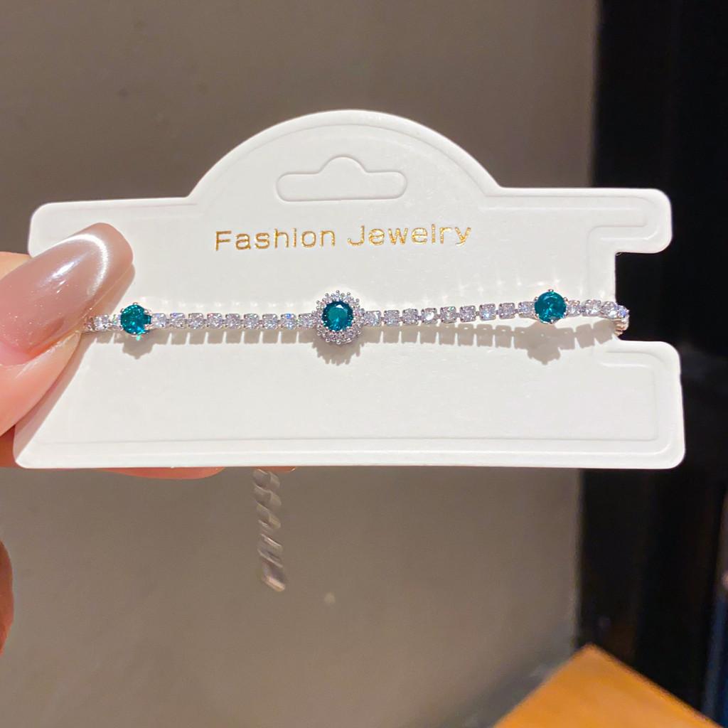 Geometric Zircon Oval Pendant Bracelet For Women With Luxury Style And Gift Occasion