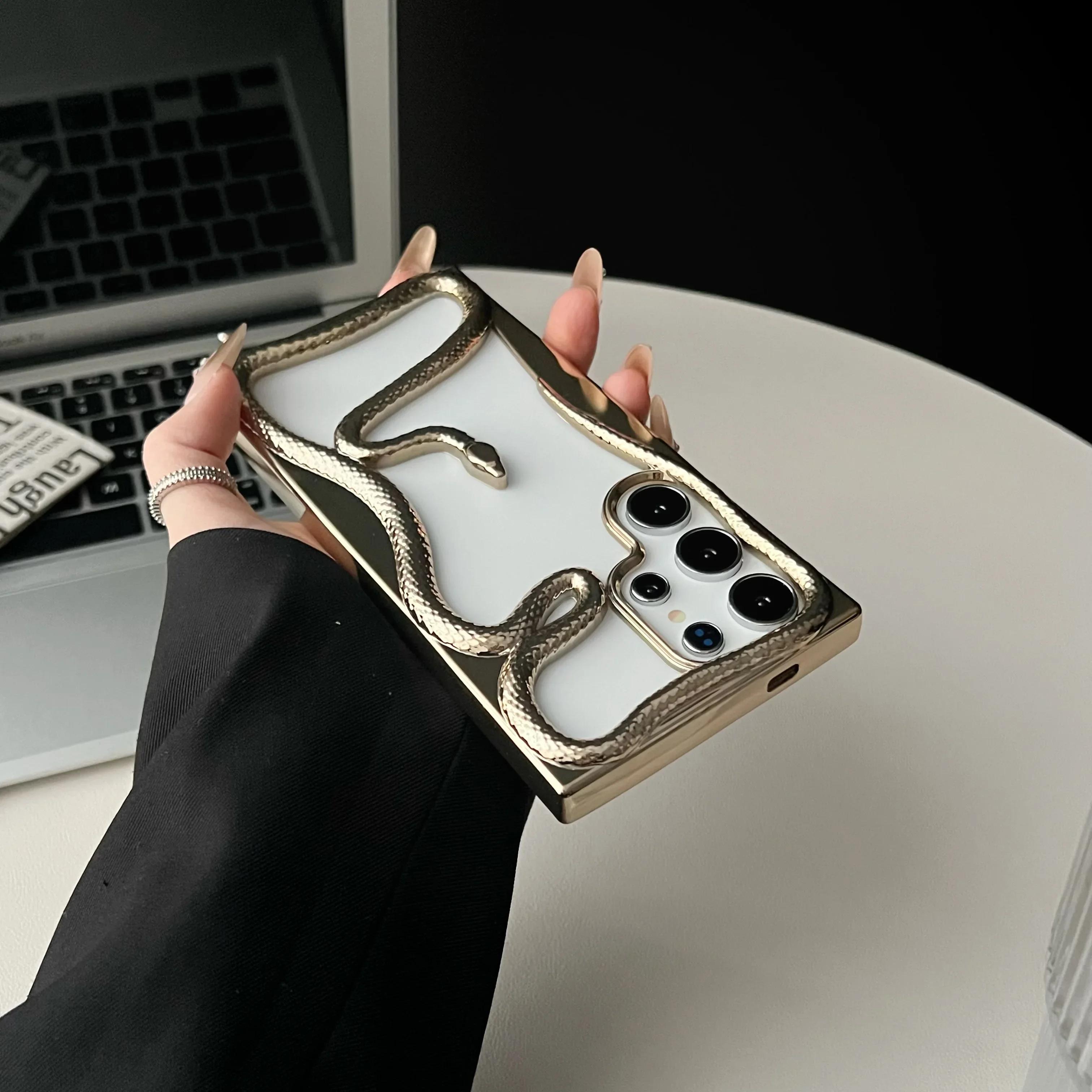 

Роскошный чехол с 3D-змеей с гальваническим покрытием для Samsung Galaxy S25 S24 S23 FE S22 Ultra, мягкий силиконовый, с теплоотводом, противоударный For Samsung S22Ultra