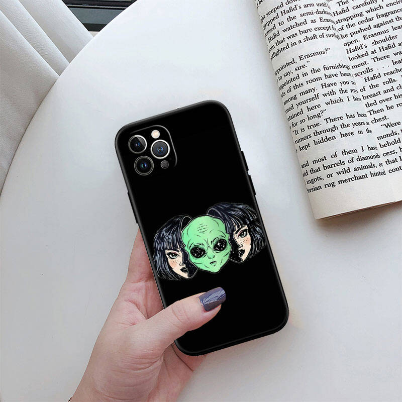 MH140 Space Alien UFO Phone Shell Case for iPhone 7 8 11 12 13 14 15 16 17 16E XS Pro Max XR X SE Air