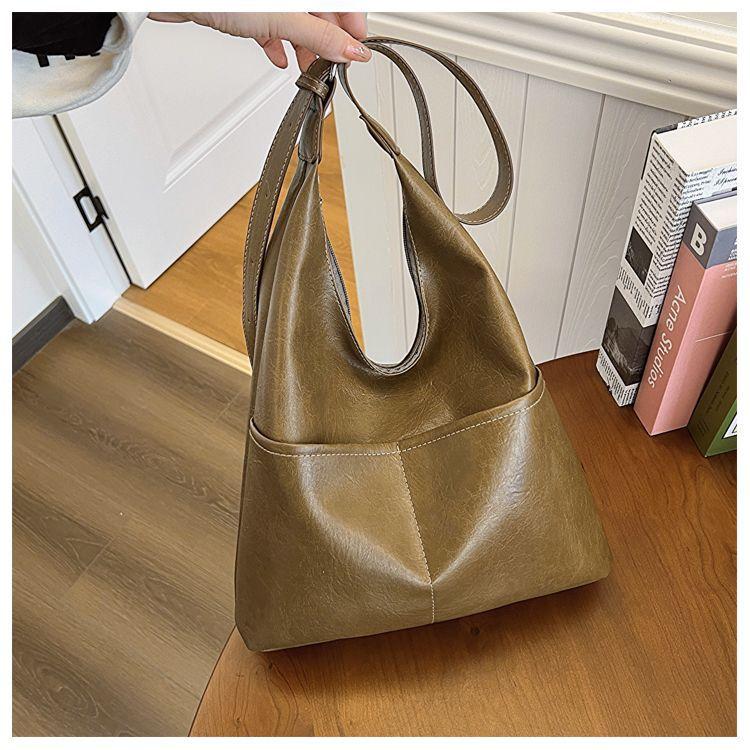 

Niche texture underarm bag women s new high-end sense retro commuter tote bag large capacity messenger shoulder bag