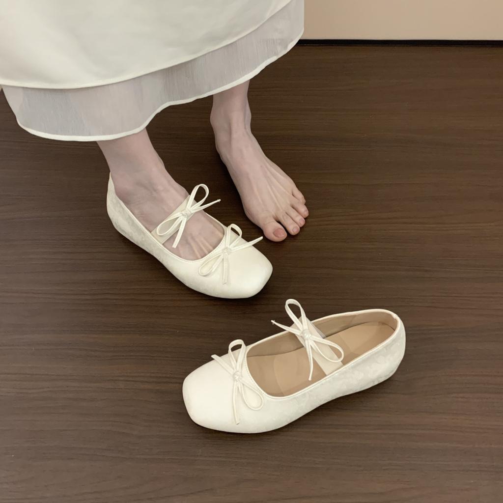 Square head bow ballet shoes women's summer 2025 new French sweet with skirt inner height increase Mary Jane shoes