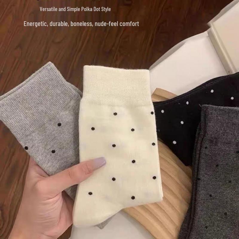 Mid-Calf Pure Cotton Socks - Korean Trendy Cute Sports Polka Dot with Rolled Hem for Spring, Autumn, and Summer.