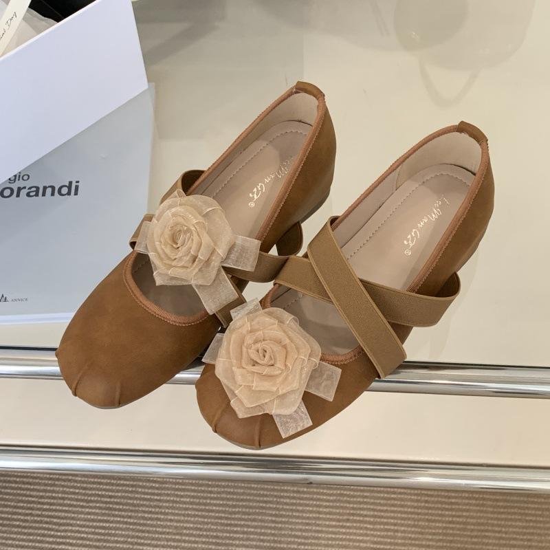 

Small man 3cm inner height increase single shoes women s mandarin duck camellia cross strap ballet square head gentle flats 39 светло-коричневого