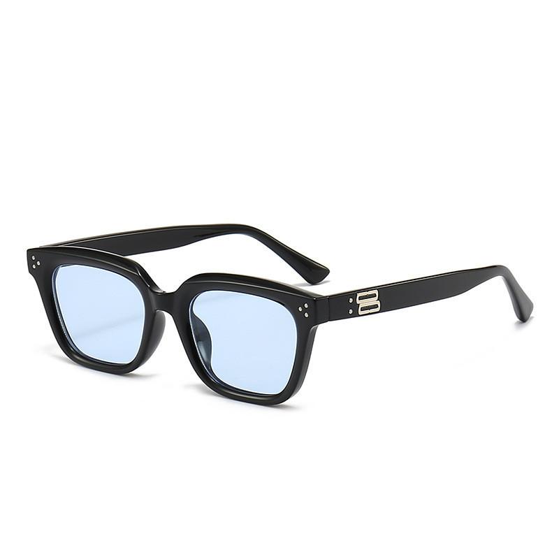 Chic Black Sunglasses With Grey Lens Full Frame Design Uv400 Protection Trendy Eyewear StyleF