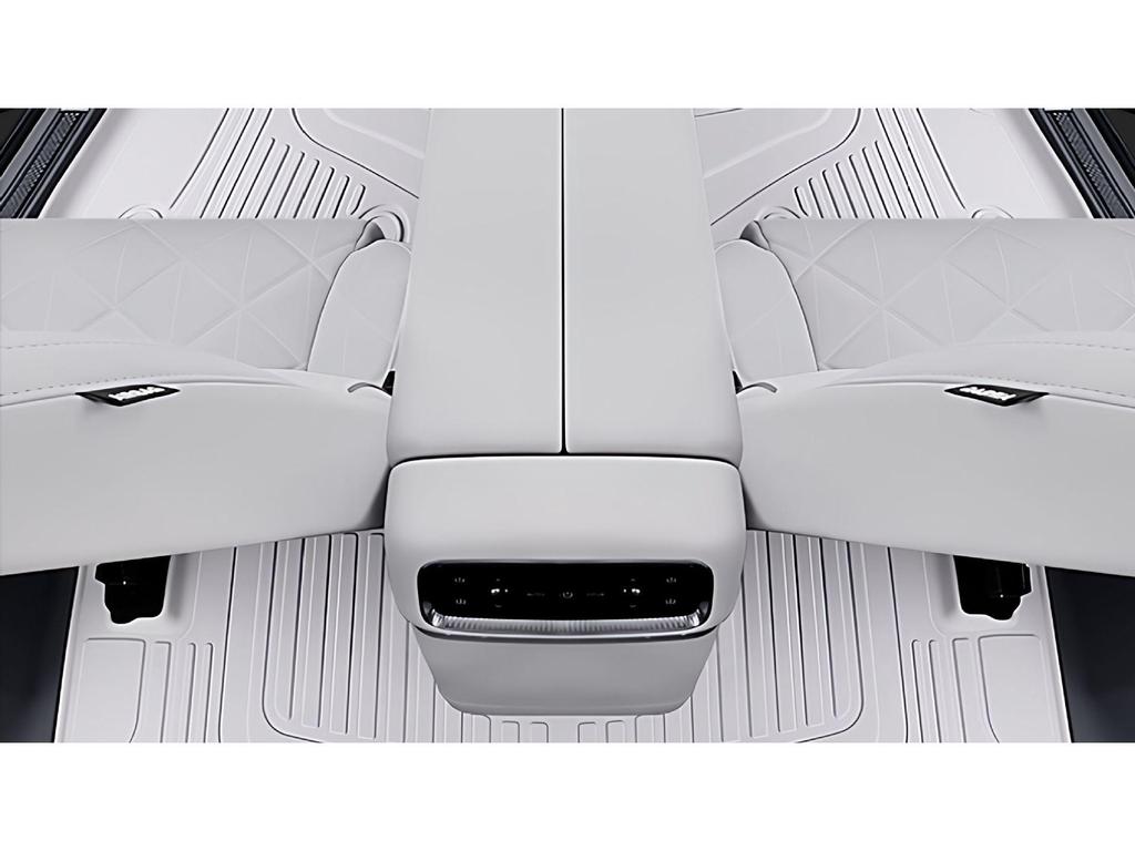 Voyah Taishan TPE 2026 Car Interior Modification Kit with Carpet Mats & Accessories