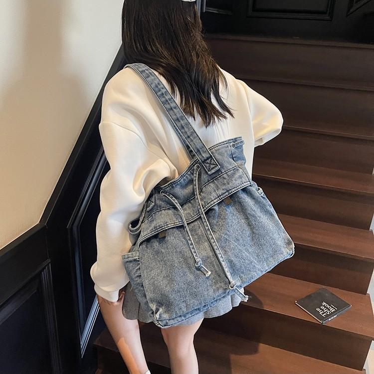 Denim Bag Women's Large Capacity Autumn and Winter Versatile Shoulder Bag Leisure Student Commuter Tote Bag