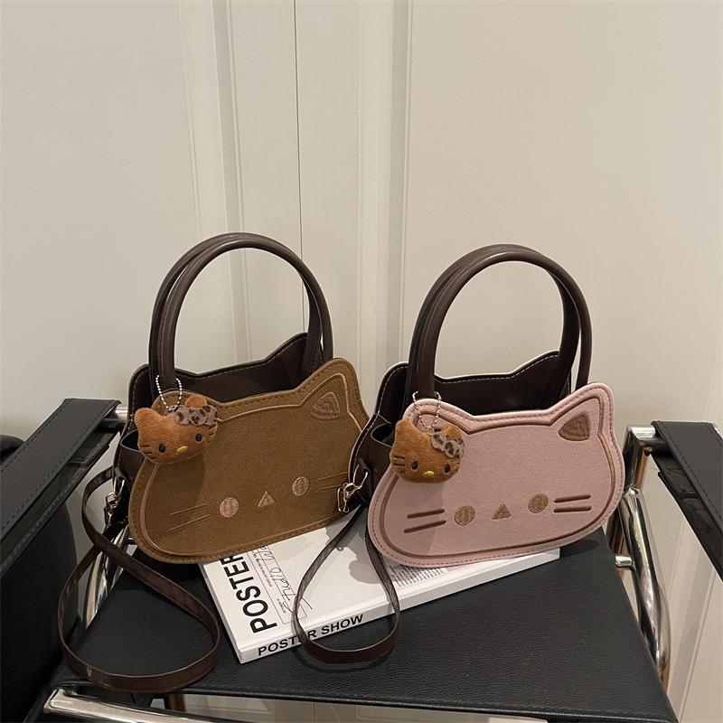 New matte cute cat fashion shoulder bag women's highend commuting light retro niche messenger bag