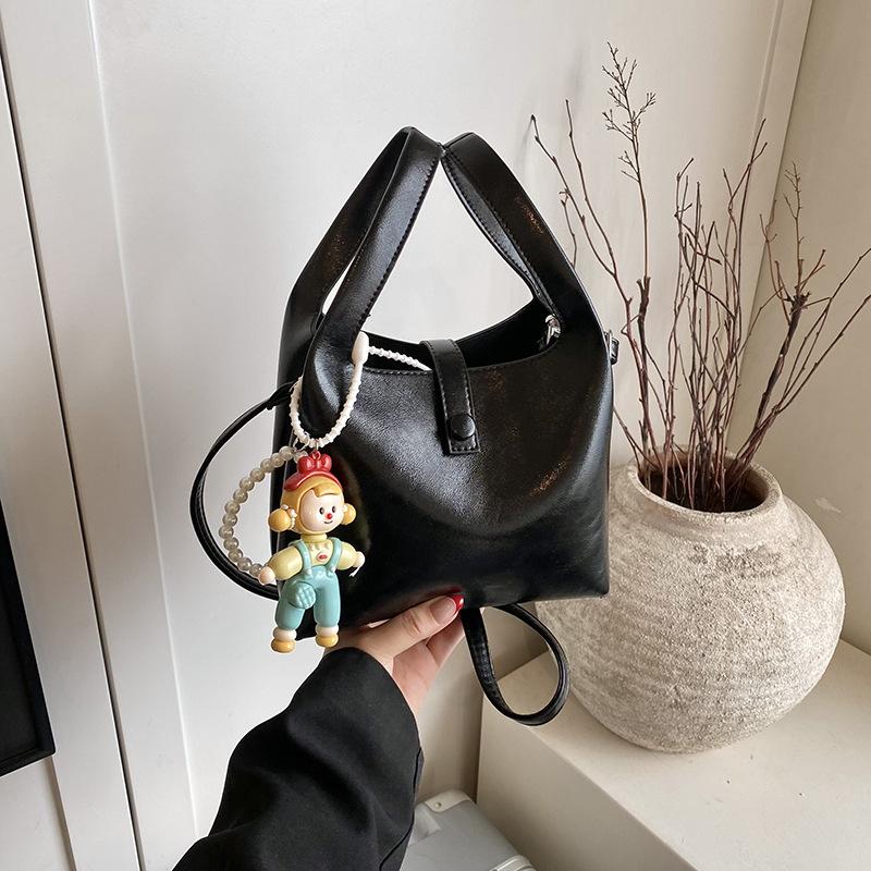 Premium Texture Fashionable Simple Handbag Women's 2025 Summer New Niche Messenger Bucket Bag