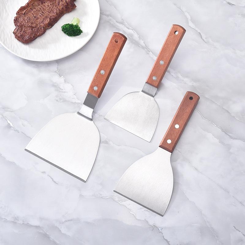 Half-Round Stainless Steel Teppanyaki Spatula with Wooden Handle - Ideal for Steak, Pancake, and Burger Cooking.