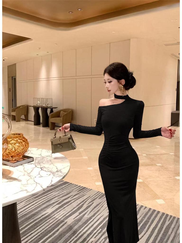 Women's One-Shoulder Slash Neck Halter Dress - Cinched Waist, Slit, New Style