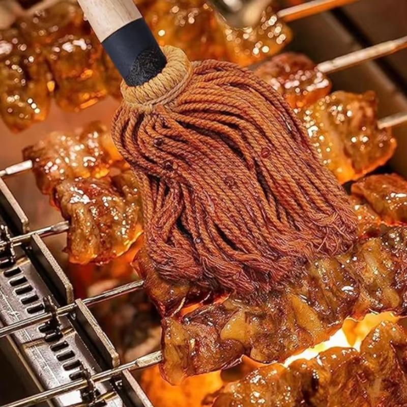 Outdoor barbecue oil brush tools, popular wooden-handled barbecue tool sets, durable oil sauce brushes for smoked steaks