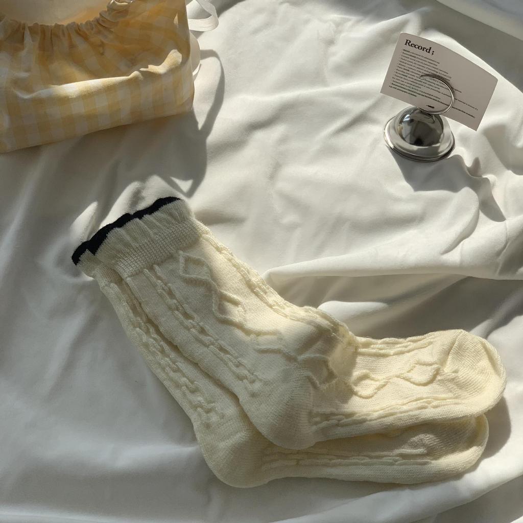 Color Block Cable Knit Wool Socks with Lace Ruffles & Diamond Pattern - Mid-Calf, Korean Autumn/Winter Style