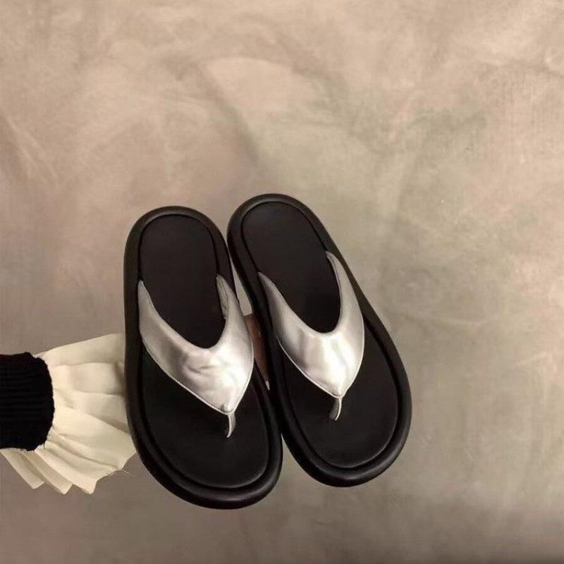 Móda 2025 Nové pantofle s tlustou podrážkou Pánské žabky Letní obuv Pár pantoflí Velká velikost Venkovní plážové sandály pro muže