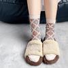 5 Paar Retro-Socken für Damen, Wadenlange Socken für Herbst und Winter, Verdickte und warme rautenförmige gekämmte Baumwoll-Langsocken für Damen