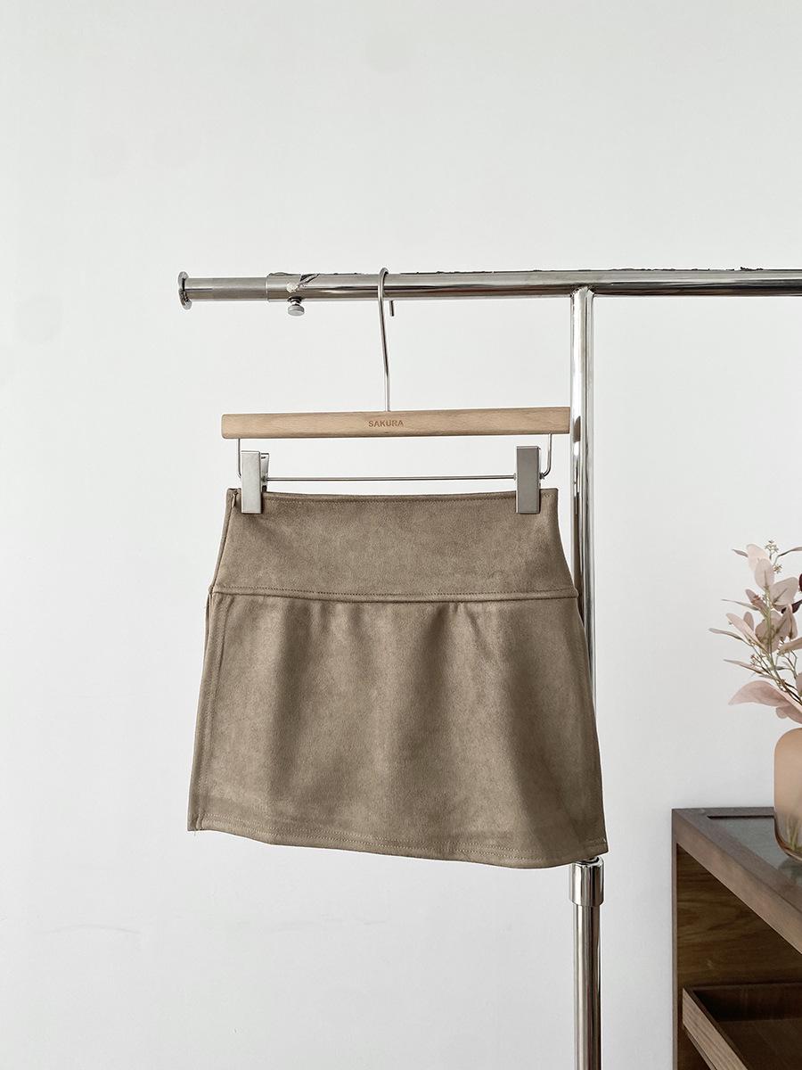 

Suede Plush High-Waisted A-Line Mini Skirt - Autumn Winter 2025 Collection, Slimming and Versatile Hip-Hugging Design. XS хаки