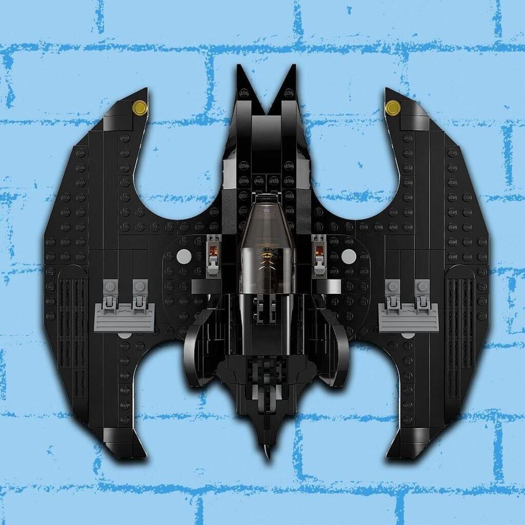 LEGO конструктор Flugzeug DC Comics Super Heroes – Бэтвинг: Бэтмен против Джокера (76265)