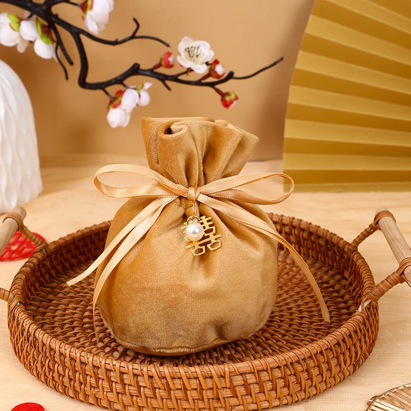 European Style Velvet Round Candy Bag - Creative Wedding & Festival Favor with Drawstring